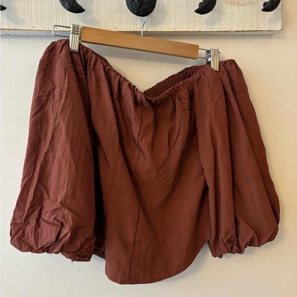 NWT Lulus Delighted Approach Brown Off Shoulder Puff Sleeve Blouse - Picture 4 of 7